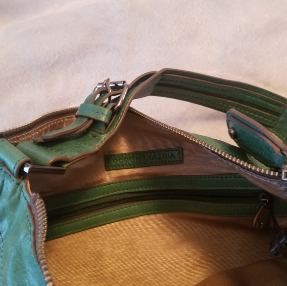 BCBGMAXAZRIA green purse - Picture 3 of 3